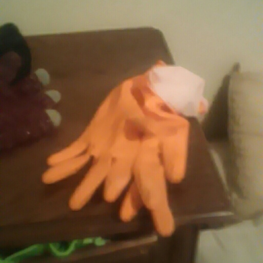 Cleaning gloves